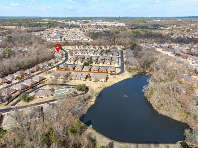 5608 Hollybrook Dr, Tyler, TX 75703