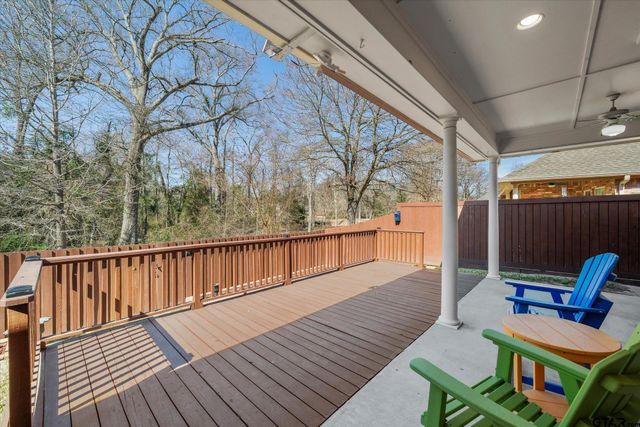 5608 Hollybrook Dr, Tyler, TX 75703