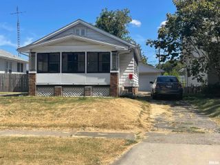 2408 S 4TH Street, Springfield, IL 62703