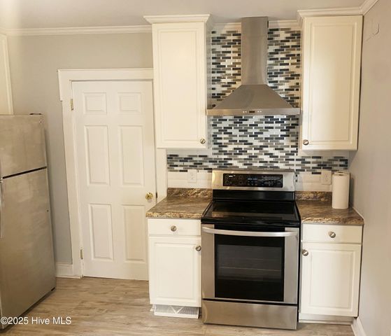 1306 N Respess Street, Washington, NC 27889