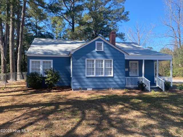 1306 N Respess Street, Washington, NC 27889