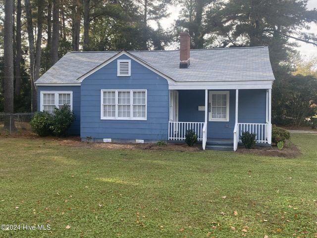 1306 N Respess Street, Washington, NC 27889