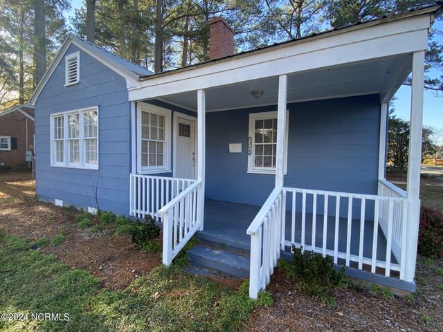 1306 N Respess Street, Washington, NC 27889