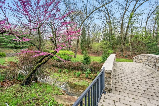 1700 Forker Blvd, Hermitage, PA 16148