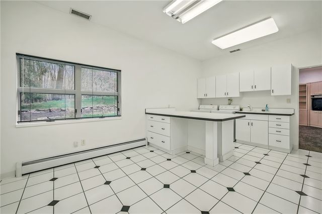 1700 Forker Blvd, Hermitage, PA 16148