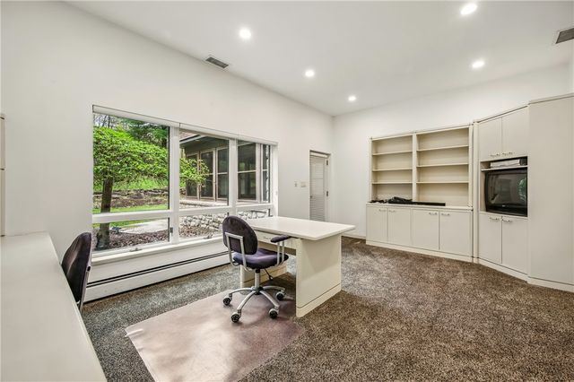 1700 Forker Blvd, Hermitage, PA 16148