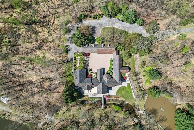 1700 Forker Blvd, Hermitage, PA 16148