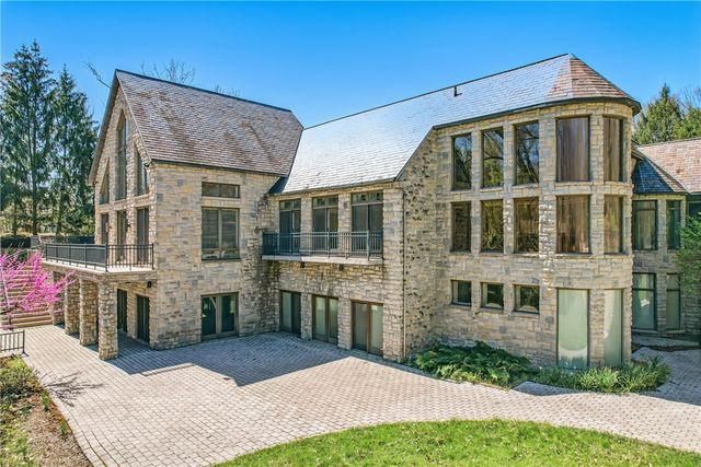 1700 Forker Blvd, Hermitage, PA 16148