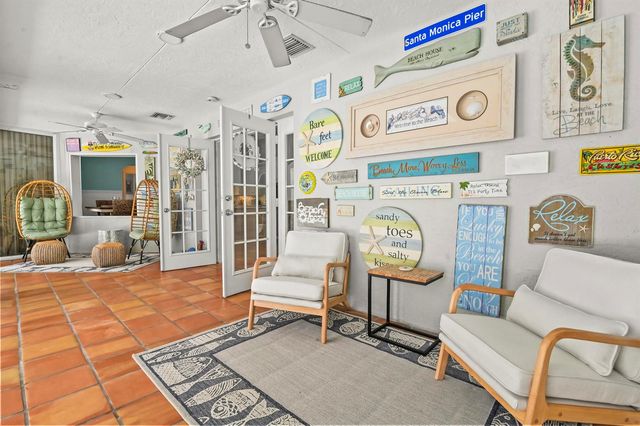 5637 Lago Del Sol Drive, Lake Worth, FL 33449