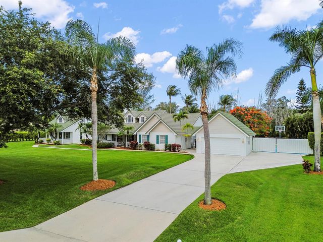 5637 Lago Del Sol Drive, Lake Worth, FL 33449