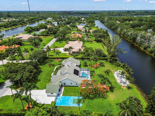5637 Lago Del Sol Drive, Lake Worth, FL 33449