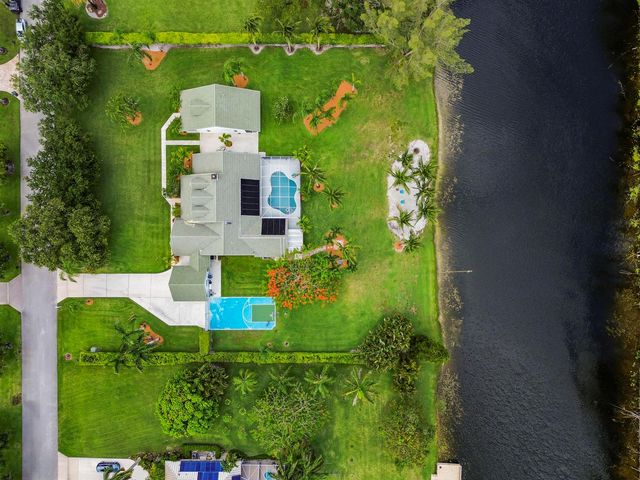 5637 Lago Del Sol Drive, Lake Worth, FL 33449