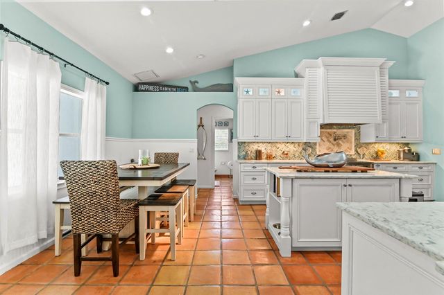 5637 Lago Del Sol Drive, Lake Worth, FL 33449