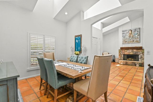 5637 Lago Del Sol Drive, Lake Worth, FL 33449