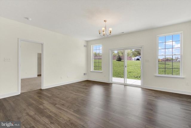 24 FLICKER CT, Gettysburg, PA 17325
