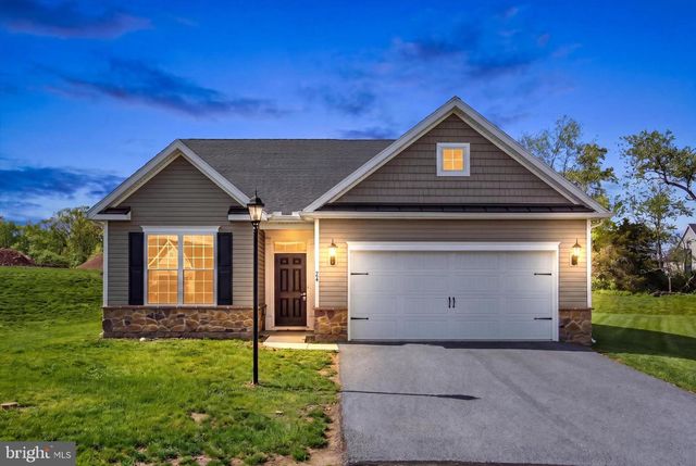 24 FLICKER CT, Gettysburg, PA 17325