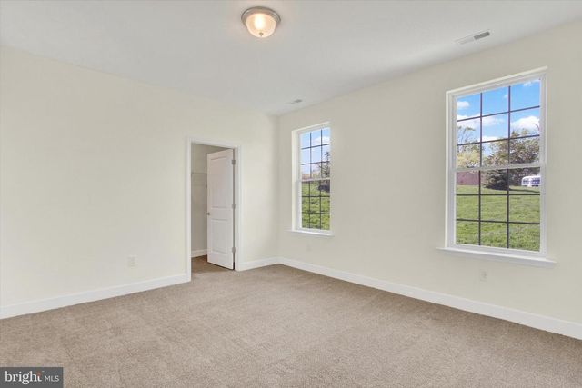 24 FLICKER CT, Gettysburg, PA 17325