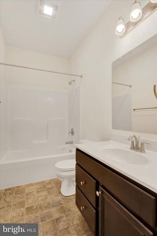 24 FLICKER CT, Gettysburg, PA 17325