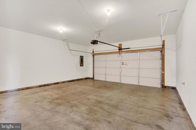 24 FLICKER CT, Gettysburg, PA 17325