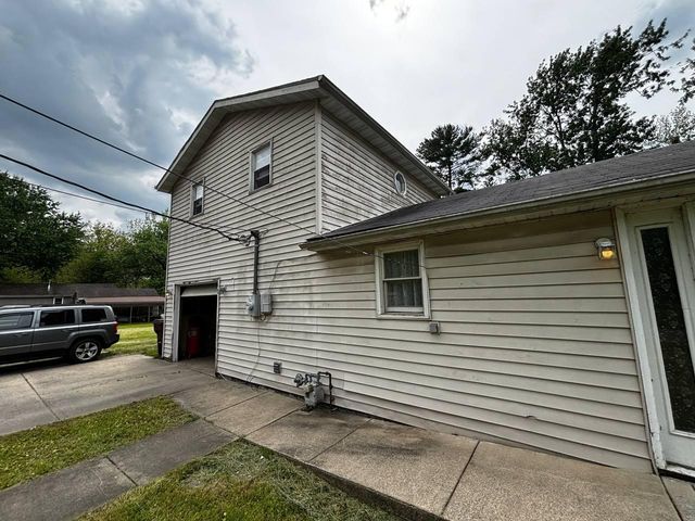 24 Mccurahan Street, Valparaiso, IN 46385