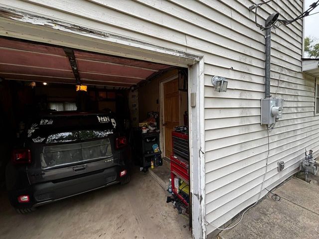 24 Mccurahan Street, Valparaiso, IN 46385