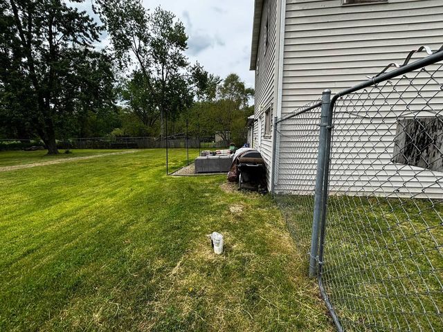 24 Mccurahan Street, Valparaiso, IN 46385