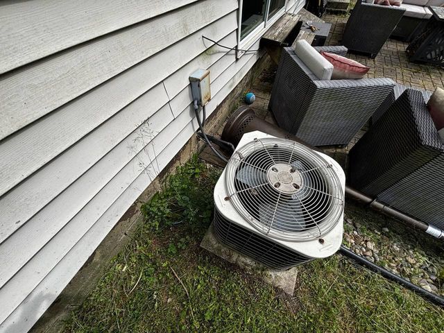 24 Mccurahan Street, Valparaiso, IN 46385