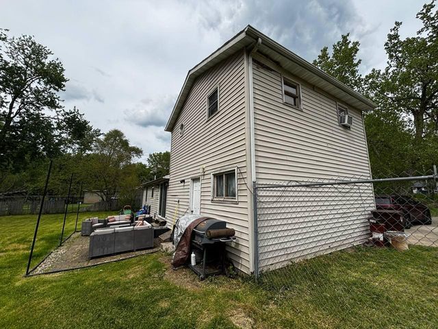 24 Mccurahan Street, Valparaiso, IN 46385