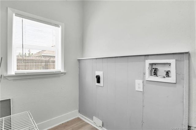 2404 Stanton Street, Lake Charles, LA 70601