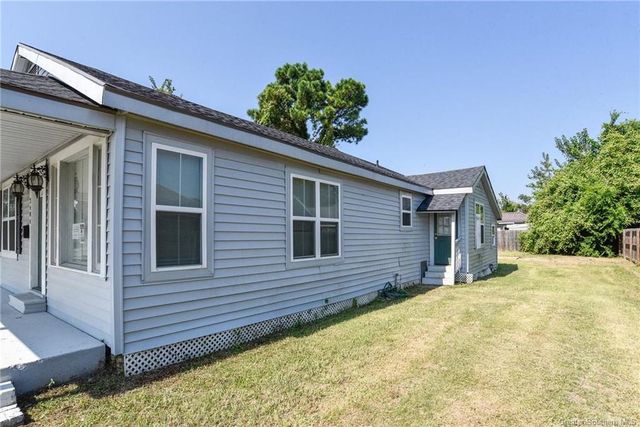 2404 Stanton Street, Lake Charles, LA 70601