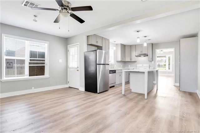 2404 Stanton Street, Lake Charles, LA 70601