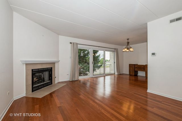 7925 W 157th Street 1N, Orland Park, IL 60462