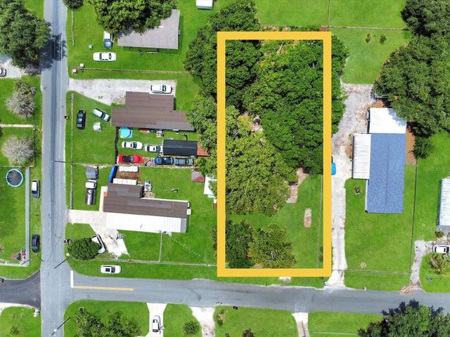 2824 BAY AVENUE, Kissimmee, FL 34744