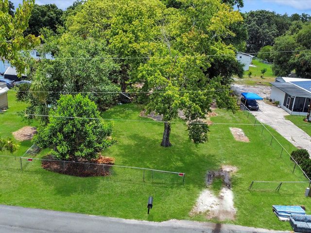 2824 BAY AVENUE, Kissimmee, FL 34744