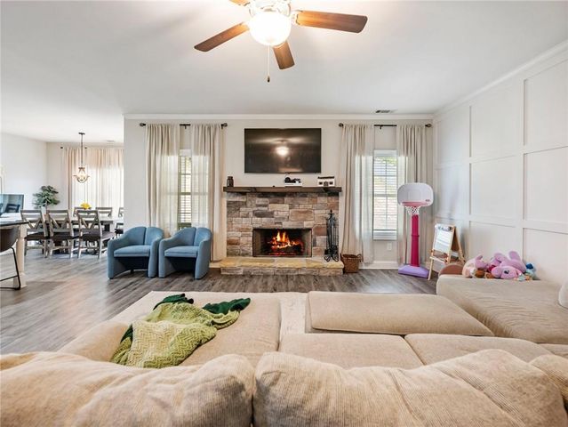 6357 Woodland Station Drive, Lula, GA 30554