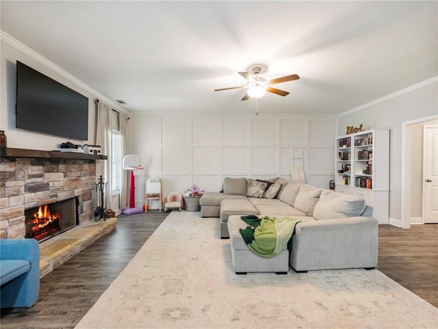 6357 Woodland Station Drive, Lula, GA 30554