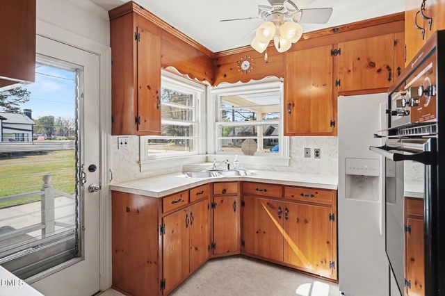 414 E Fremont Street, Kenly, NC 27542