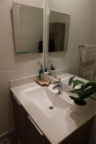 10467 NW 82nd Street 16, Doral, FL 33178