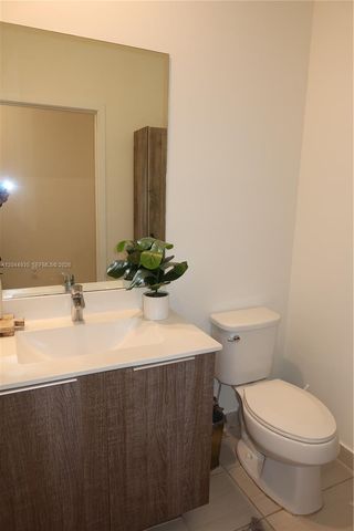 10467 NW 82nd Street 16, Doral, FL 33178