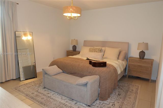 10467 NW 82nd Street 16, Doral, FL 33178