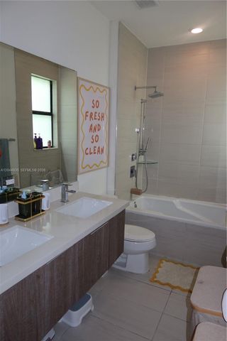 10467 NW 82nd Street 16, Doral, FL 33178