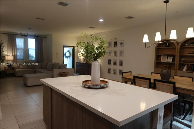 10467 NW 82nd Street 16, Doral, FL 33178