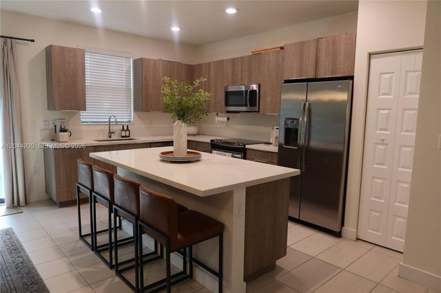 10467 NW 82nd Street 16, Doral, FL 33178