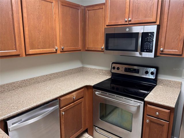4005 CROCKERS LAKE BOULEVARD 24, Sarasota, FL 34238