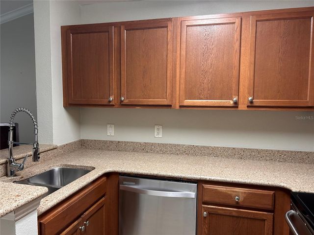 4005 CROCKERS LAKE BOULEVARD 24, Sarasota, FL 34238