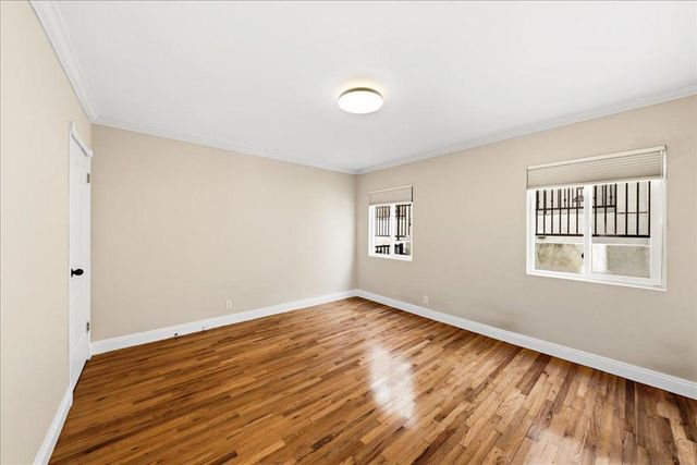 11719 Mayfield Avenue APT 1, Los Angeles, CA 90049