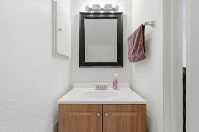 12818 Midway Road 2078, Dallas, TX 75244