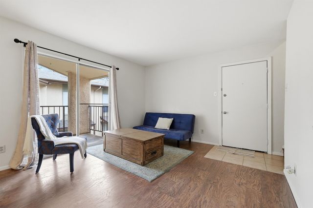 12818 Midway Road 2078, Dallas, TX 75244