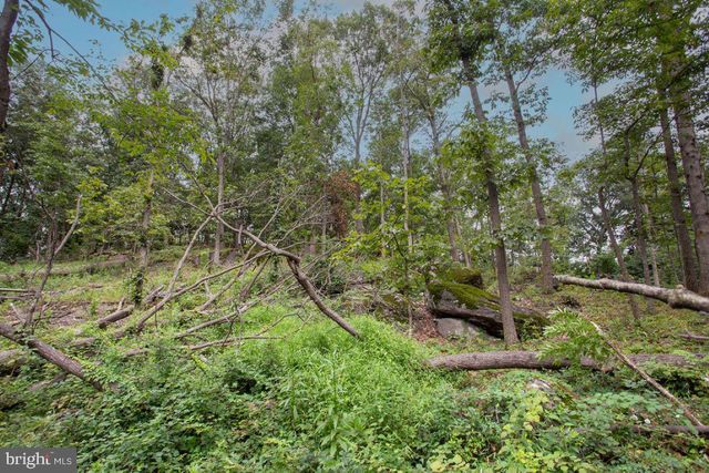 2325 YORK RD, Gettysburg, PA 17325