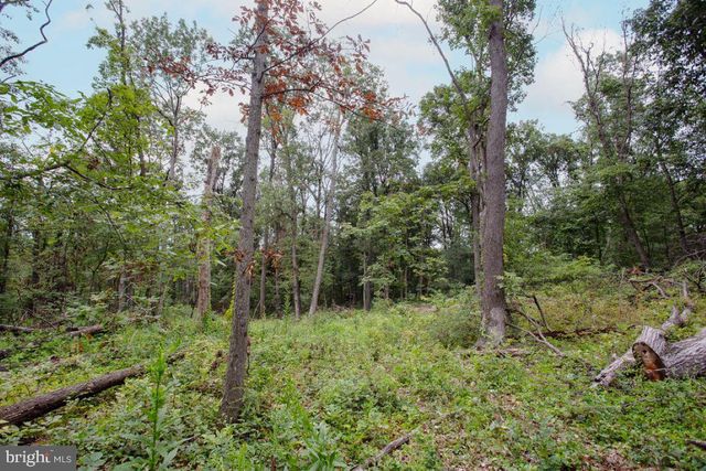 2325 YORK RD, Gettysburg, PA 17325